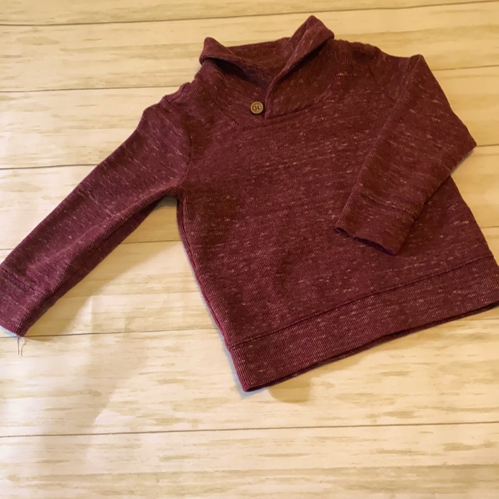 Boy’s old navy pullover